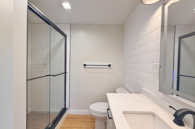 Baltimore Second-Level Bathroom